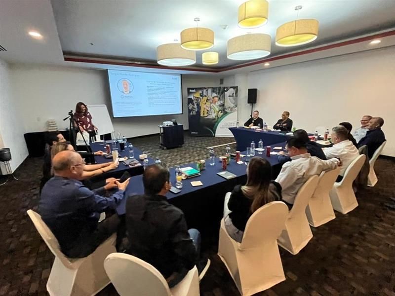 Líderes reunidos durante el primer Encuentro de Liderazgo de Ansell en México