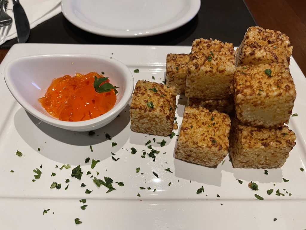 Dadinhos servidos en Coco Bambu