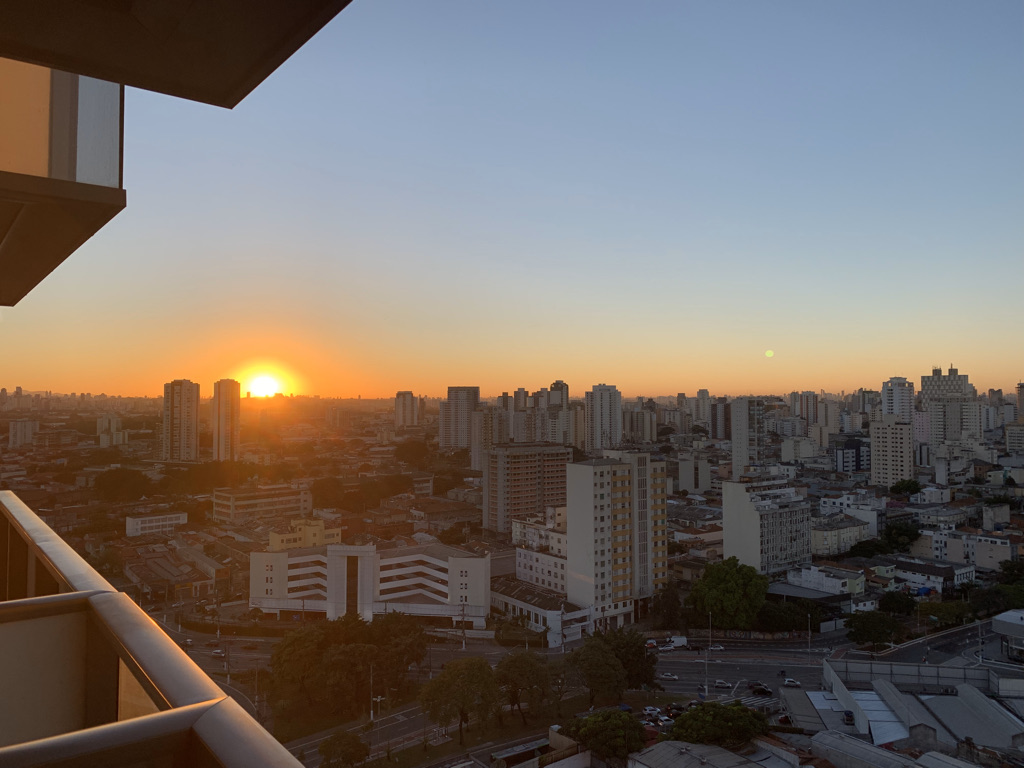 São Paulo al atardecer vista desde Barra Funda